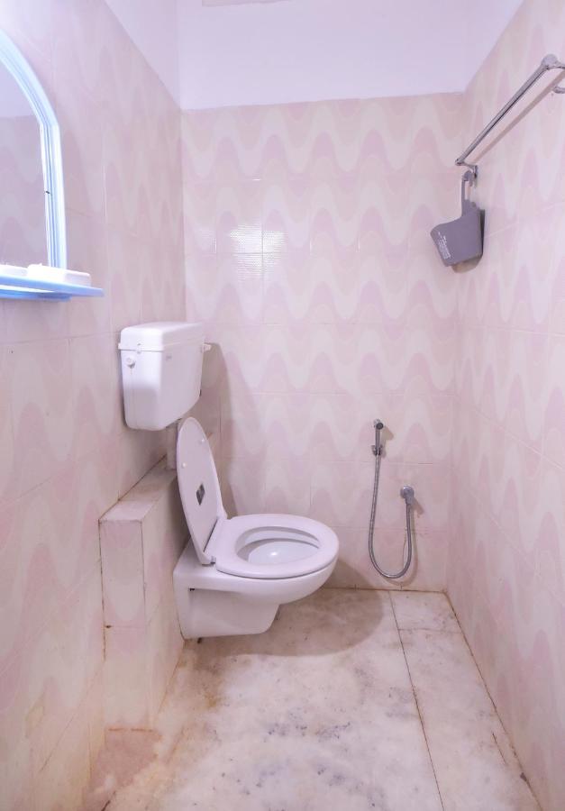Bharathi Residhome Пондичери Екстериор снимка